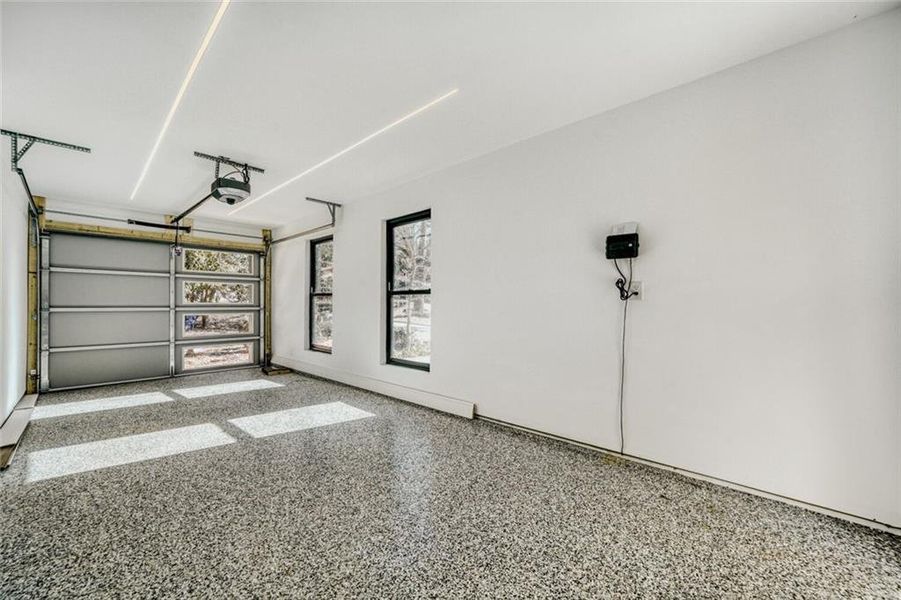 Spacious, unfurnished interior of a new home in , Atlanta (Image 30). Spacious, unfurnished interior of a new home in , Atlanta (Image 30).