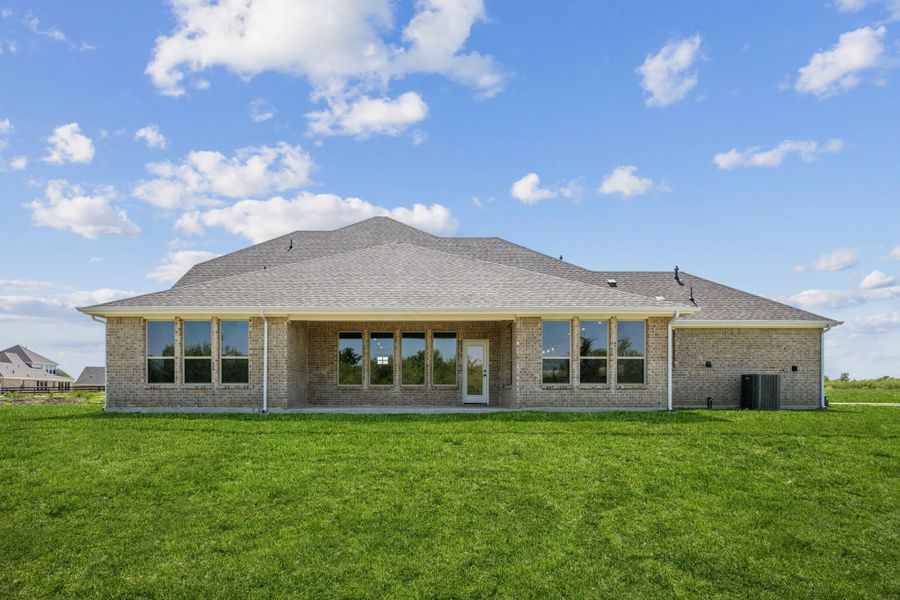 Representative exterior details of a home built from the Emerson by Centre Living Homes in Ellis Ranch Estates, Waxahachie (Image 4). Representative exterior details of a home built from the Emerson by Centre Living Homes in Ellis Ranch Estates, Waxahachie (Image 4).