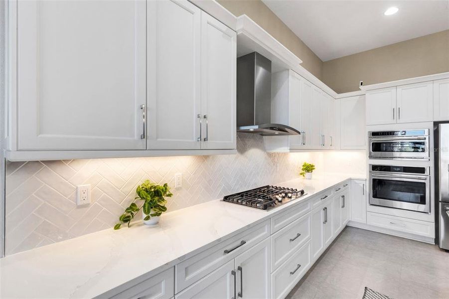 Furnished interior view inside a new home in Artistry Sarasota, Sarasota (Image 59).