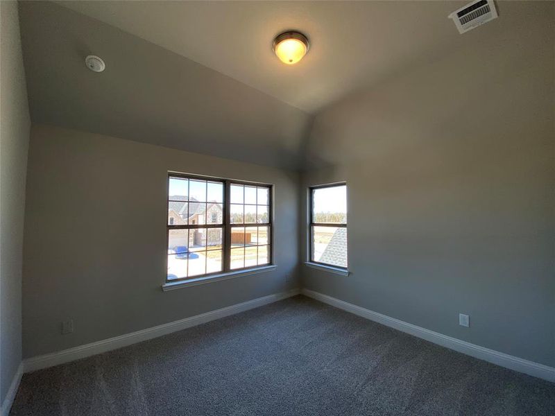 Bed 3 with vaulted ceilings Bed 3 with vaulted ceilings