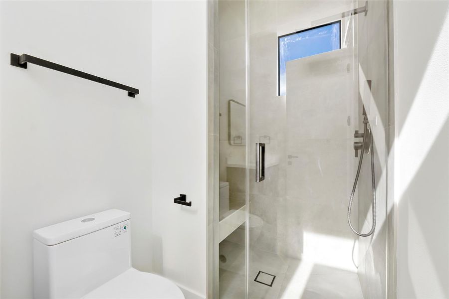 Furnished interior view inside a new home in , Plantation (Image 6).