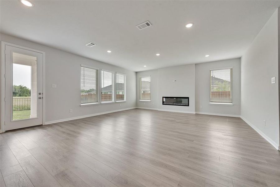 Spacious, unfurnished interior of a new home in Creekside of Crowley, Crowley (Image 26). Spacious, unfurnished interior of a new home in Creekside of Crowley, Crowley (Image 26).