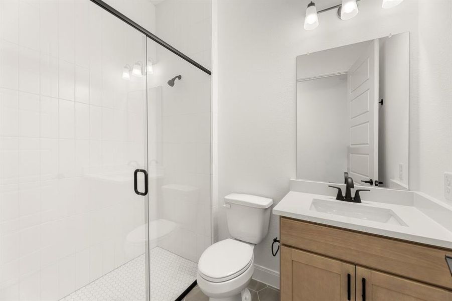 07. 5425 Varian - 3RD Bath