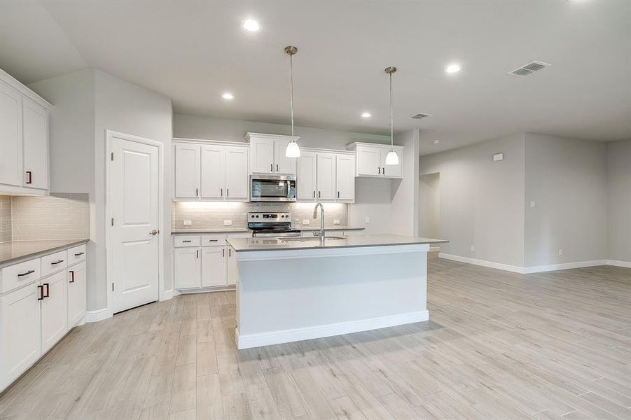 Furnished interior view inside a new home in , Burleson (Image 5).