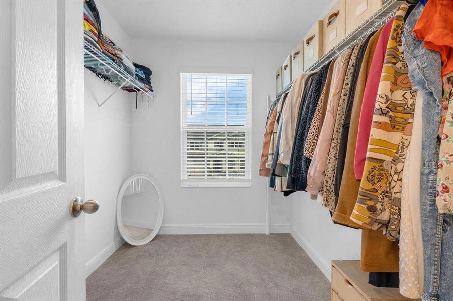 Furnished interior view inside a new home in Ridgeview, Clermont (Image 13).