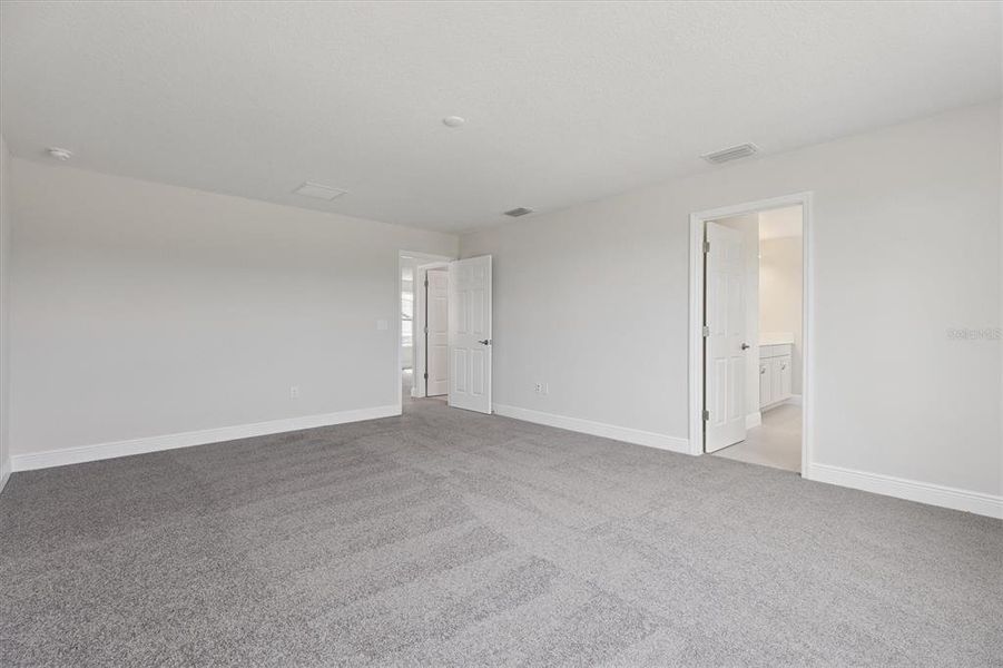 Spacious, unfurnished interior of a new home in Crosswind Ranch, Parrish (Image 24). Spacious, unfurnished interior of a new home in Crosswind Ranch, Parrish (Image 24).