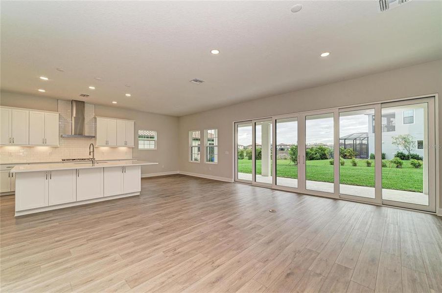 Spacious, unfurnished interior of a new home in Crosswind Ranch, Parrish (Image 24).
