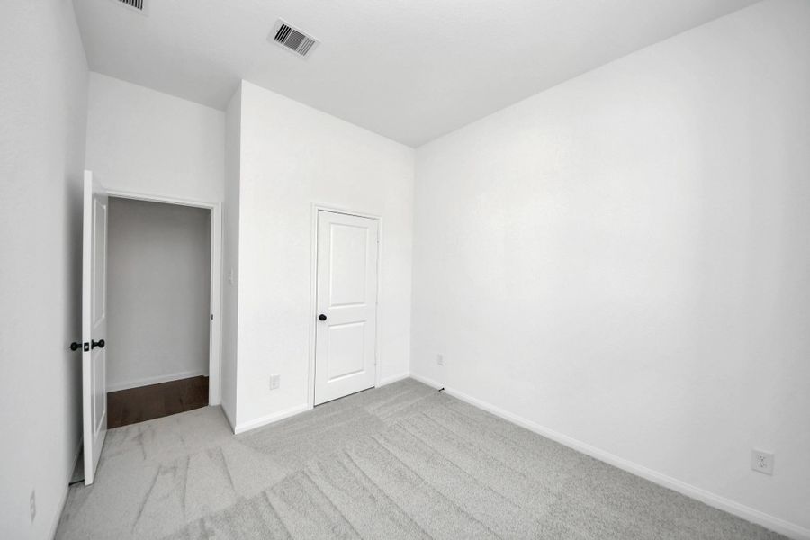 Spacious, unfurnished interior of a new home in 45' Traditional Homes at Elyson, Katy (Image 17).