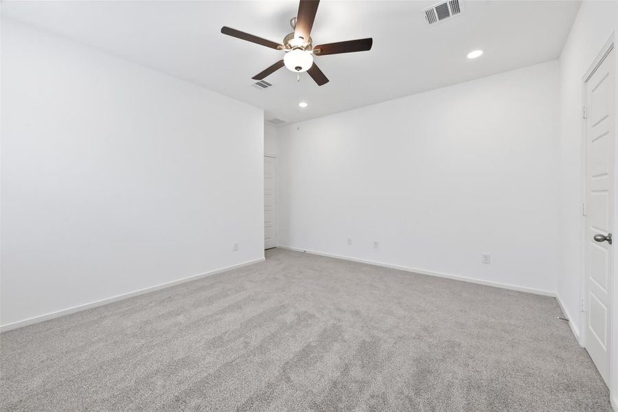 Spacious, unfurnished interior of a new home in Cypress Green, Hockley (Image 28). Spacious, unfurnished interior of a new home in Cypress Green, Hockley (Image 28).