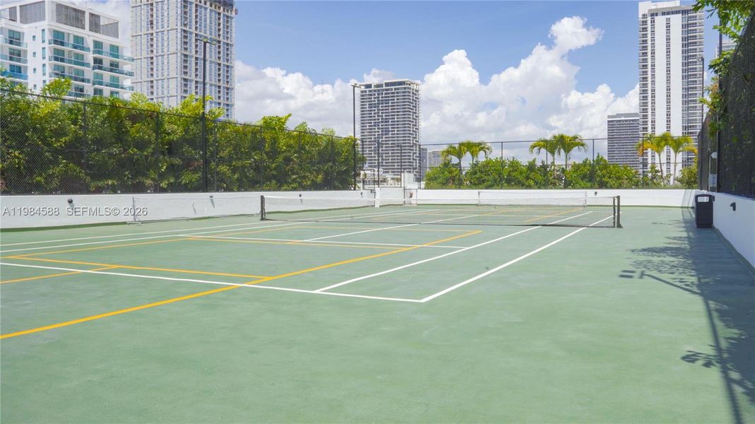 Condo located in Miami, FL showcasing its design and architecture (Image 3). Condo located in Miami, FL showcasing its design and architecture (Image 3).