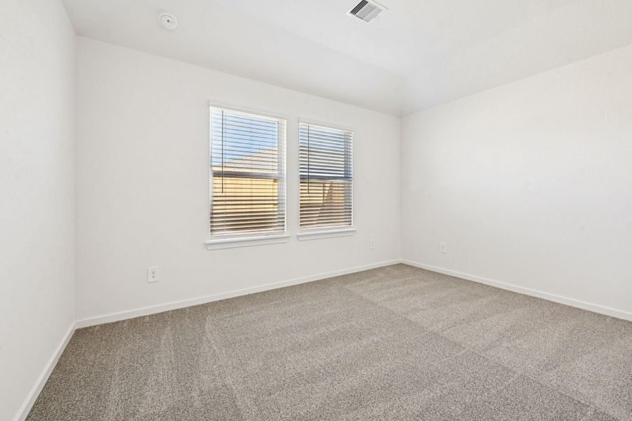 Spacious, unfurnished interior of a new home in Granger Pointe - Traditional Series, Conroe (Image 30).