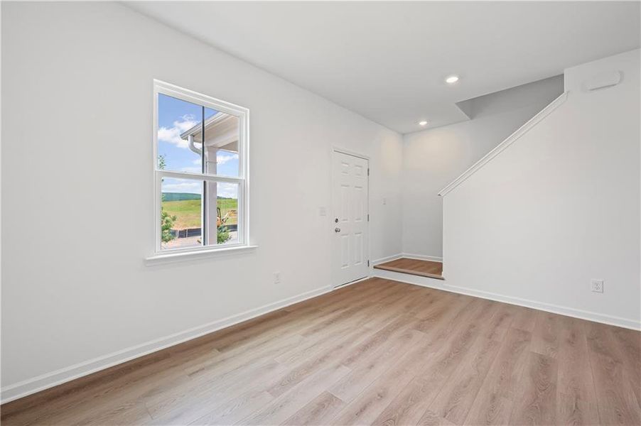 Spacious, unfurnished interior of a new home in Avery Ridge, Gainesville (Image 17).