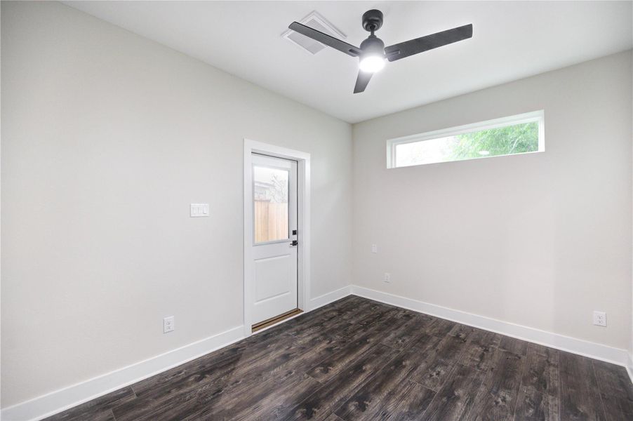 Guest Bedroom/Office