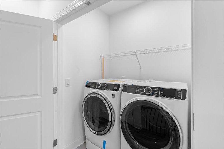 Furnished interior view inside a new home in Evanshire Townhomes, Duluth (Image 9).