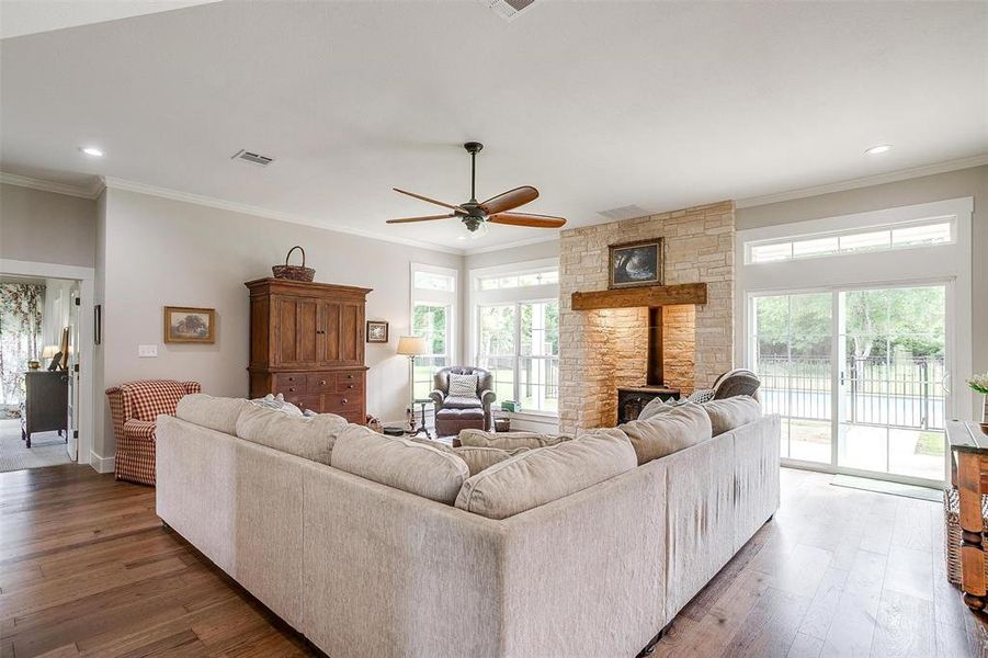 Living room with fireplace. Living room with fireplace.