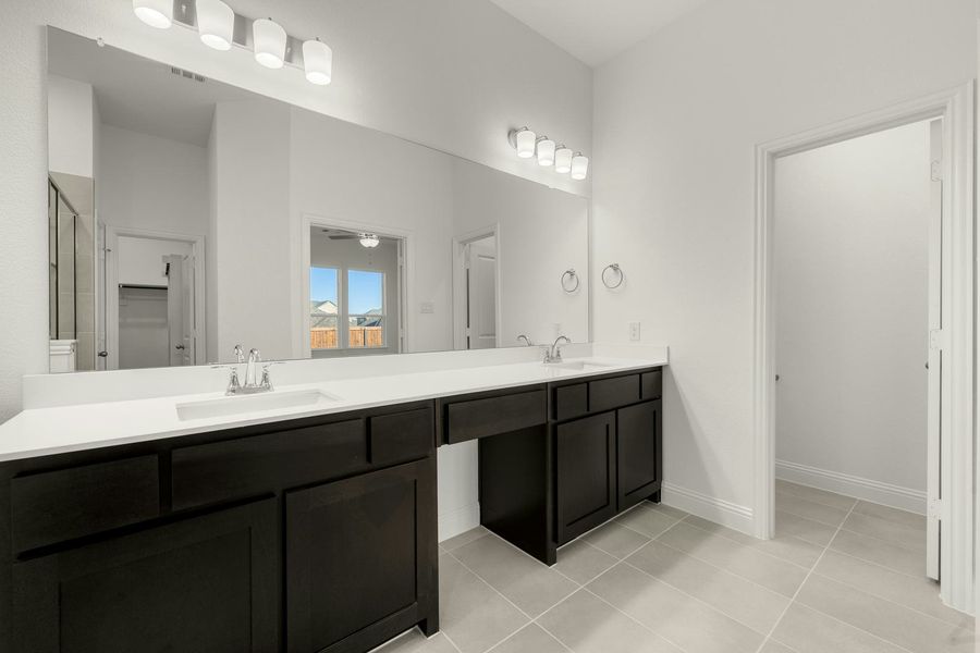 Representative furnished interior of a home built from the Cherry by Kindred Homes in Kentsdale Farms, DeSoto (Image 41).