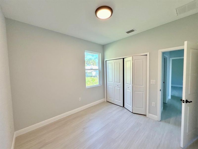 Spacious, unfurnished interior of a new home in , Ocala (Image 6).