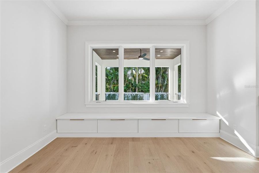 Spacious, unfurnished interior of a new home in , St. Petersburg (Image 24). Spacious, unfurnished interior of a new home in , St. Petersburg (Image 24).
