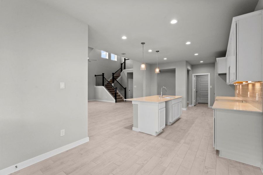 Furnished interior view inside a new home in Briarwood Crossing, Rosenberg (Image 10).