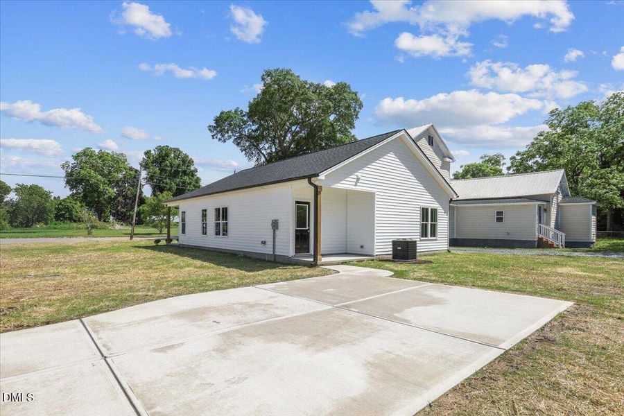07-311 N Wilson Ave-7