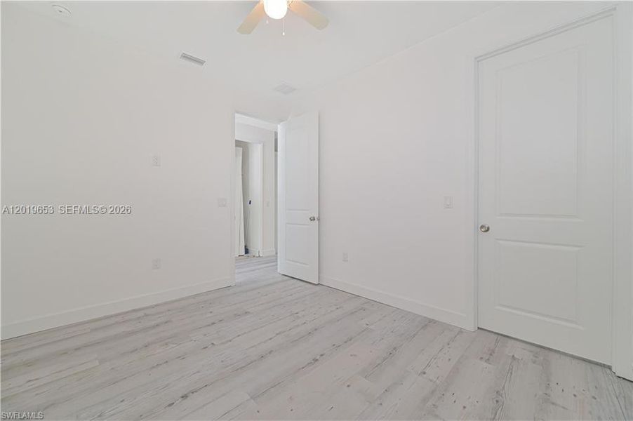 Spacious, unfurnished interior of a new home in , Fort Myers (Image 21).