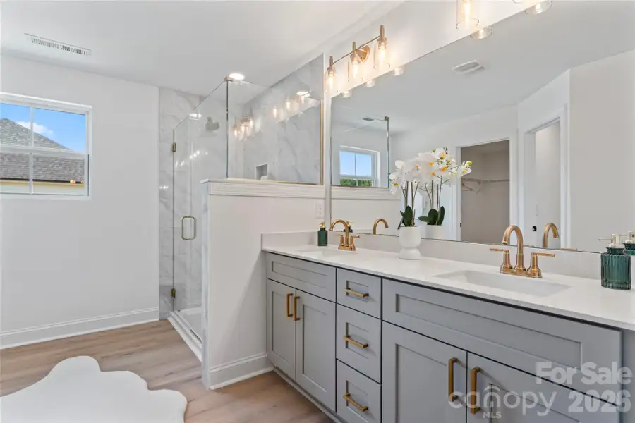 Furnished interior view inside a new home in , Harrisburg (Image 14).