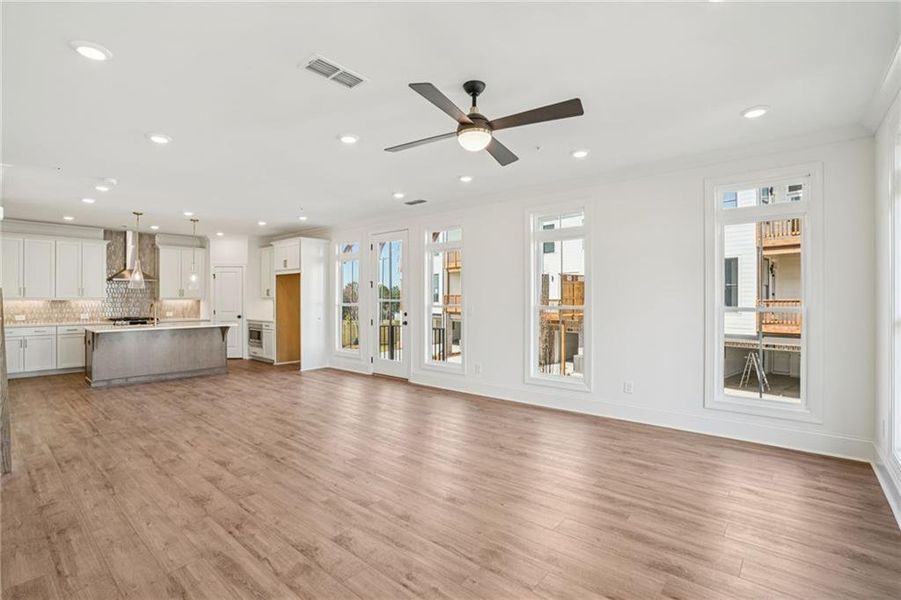Spacious, unfurnished interior of a new home in IveyBrooke, Alpharetta (Image 25).