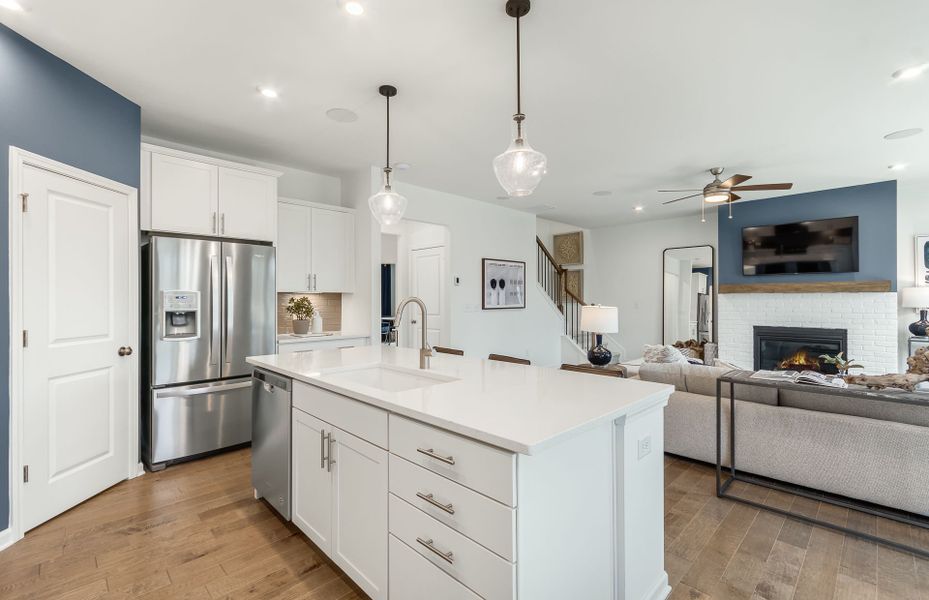 Beautiful Open Kitchen, perfect for entertaining