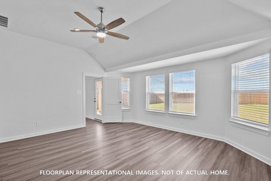 Image 17 of a home in Pinewood at Grand Texas.