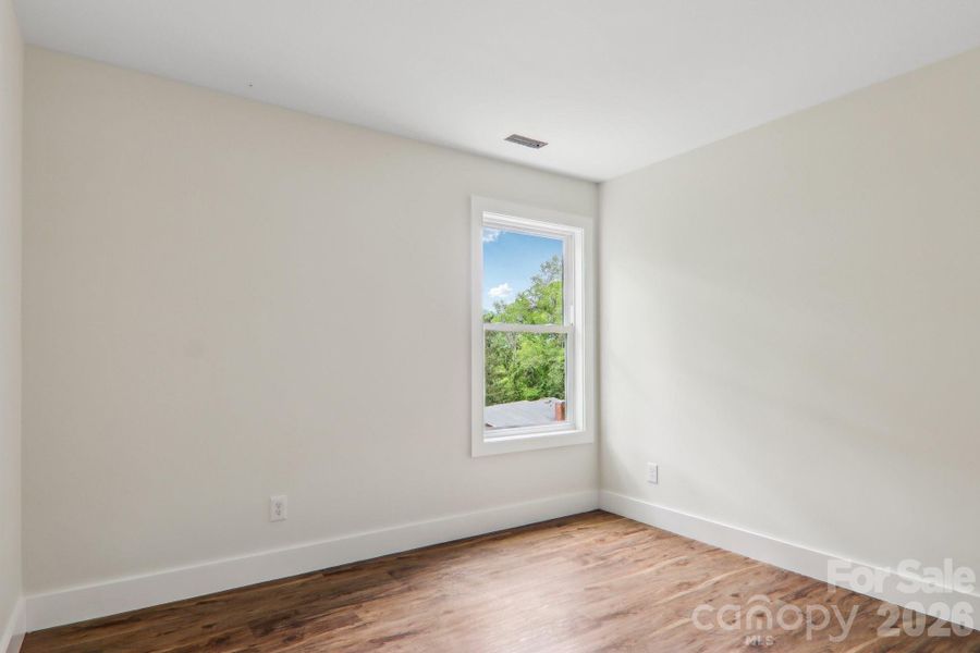 Spacious, unfurnished interior of a new home in , Waynesville (Image 27).