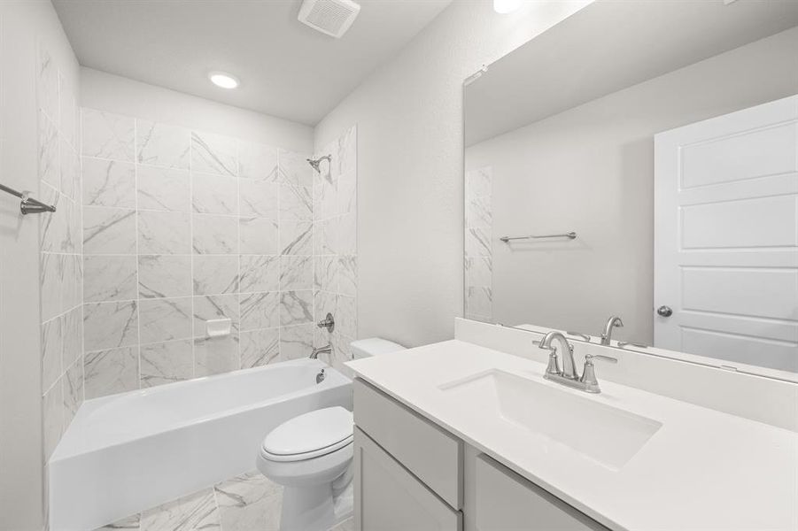 25_8921 Acorn-Bathroom-1