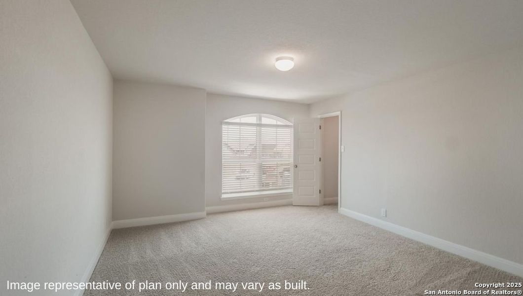 Spacious, unfurnished interior of a new home in Brookstone Creek, San Antonio (Image 22).