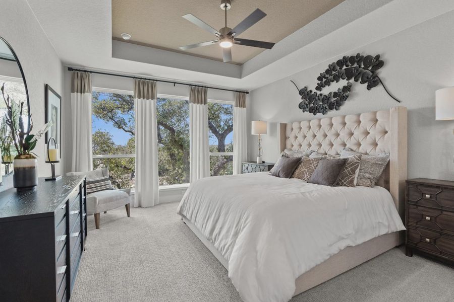 Furnished interior view inside a new home in Esperanza 60's, Boerne (Image 12).