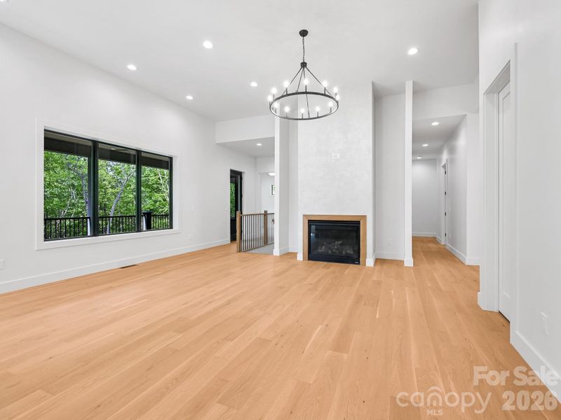 Spacious, unfurnished interior of a new home in , Fairview (Image 40).