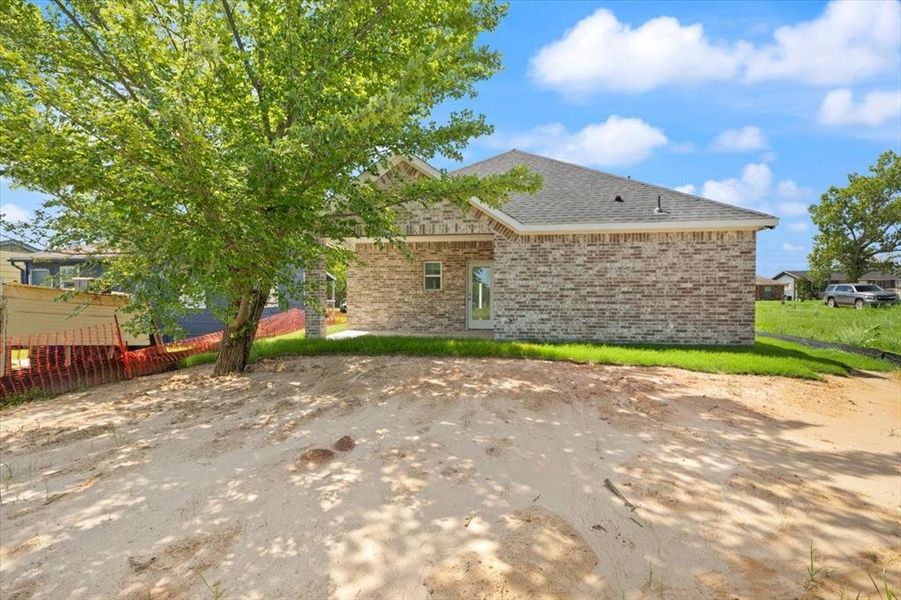 Front exterior of a new home in , Royse City, TX, highlighting curb appeal (Image 18). Front exterior of a new home in , Royse City, TX, highlighting curb appeal (Image 18).