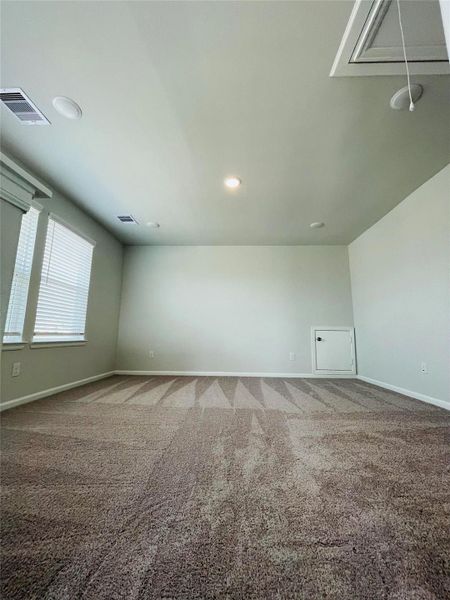 Image 7 of a home in . Image 7 of a home in .