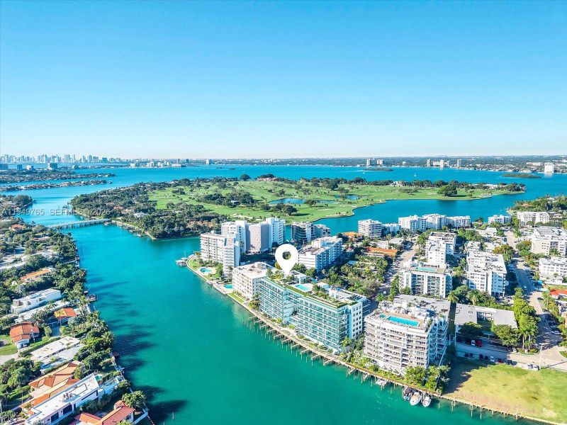 Condo located in Bay Harbor Islands, FL showcasing its design and architecture (Image 32).