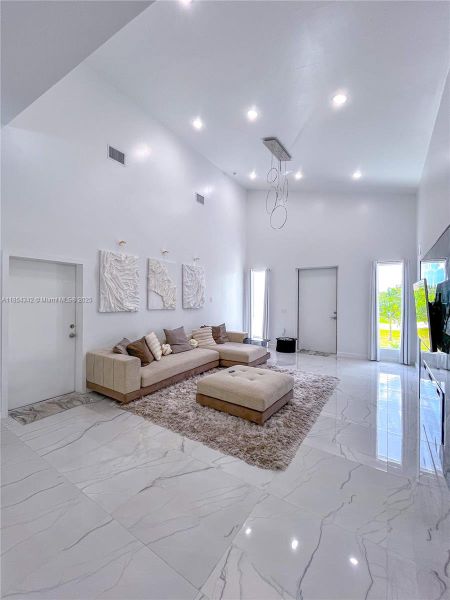 Furnished interior view inside a new home in , Lehigh Acres (Image 42). Furnished interior view inside a new home in , Lehigh Acres (Image 42).