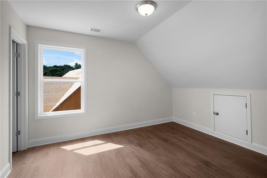 Spacious, unfurnished interior of a new home in , Calhoun (Image 18).