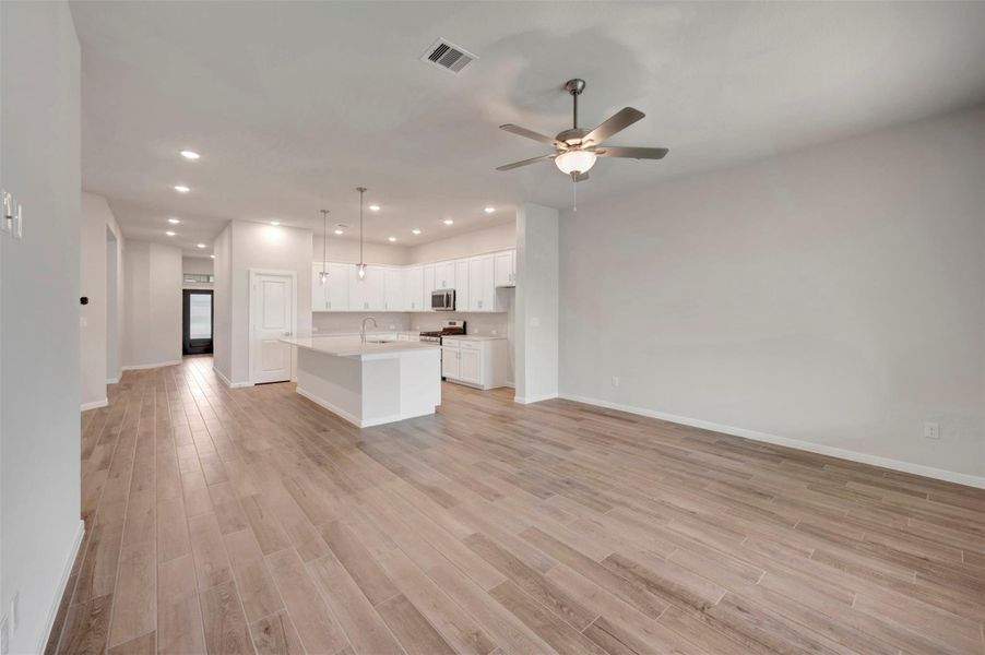 Spacious, unfurnished interior of a new home in Escondido 45’ Homesites, Magnolia (Image 25).