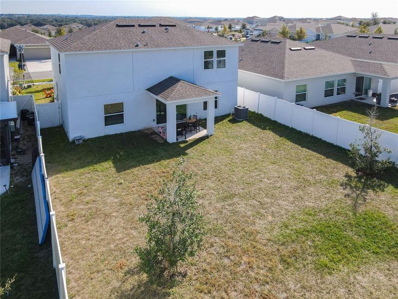 Exterior details and patio area of a home in Parkside at Cherry Lake, Groveland (Image 26).