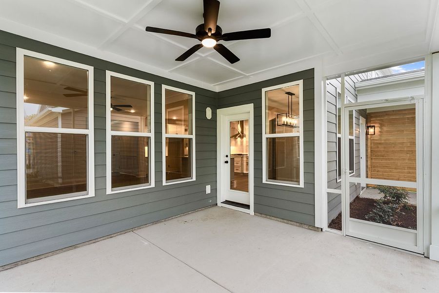 Representative exterior details of a home built from the The Berkley by RobuckHomes in East & Mason, Wilmington (Image 28).