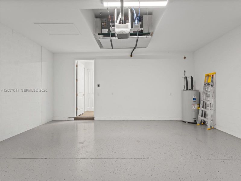 Spacious, unfurnished interior of a new home in , Punta Gorda (Image 22).