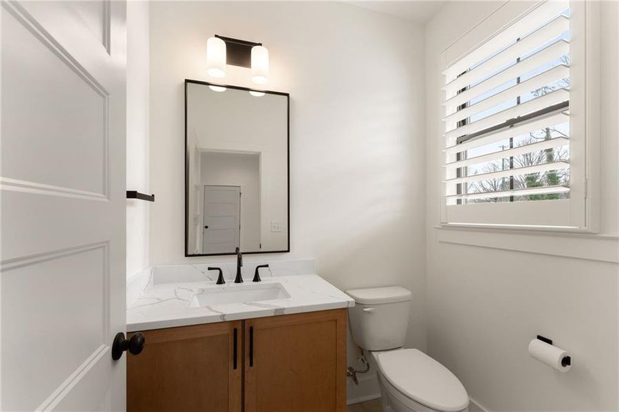 Furnished interior view inside a new home in , Gainesville (Image 12).