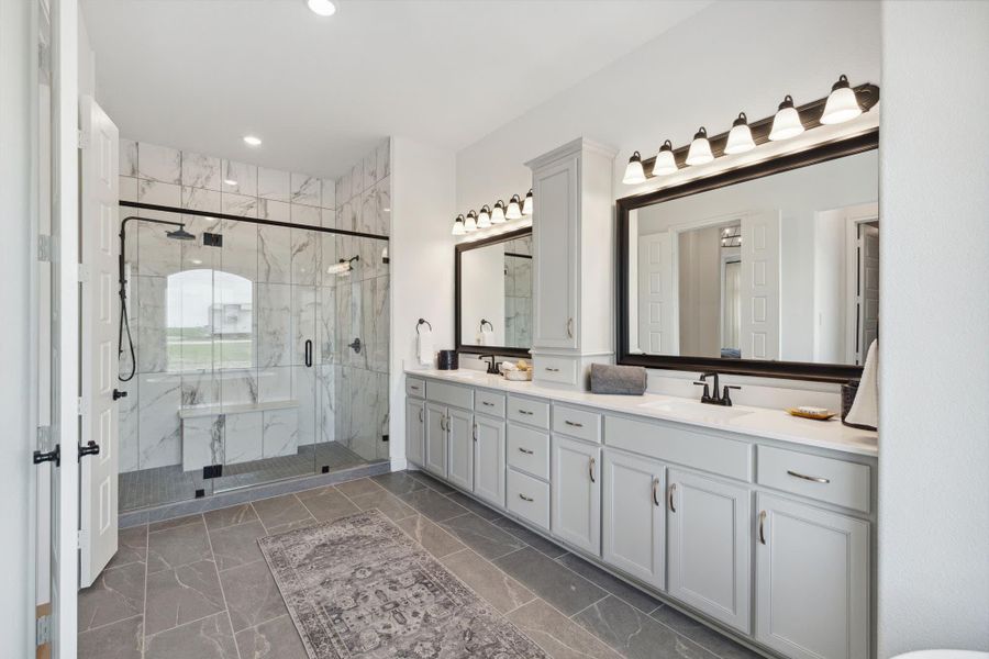 Primary Bathroom | Concept 3441 at Hidden Creek Estates in Van Alstyne, TX by Landsea Homes