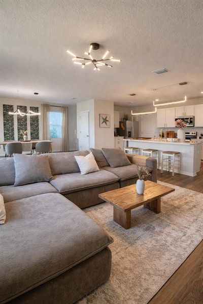 Furnished interior view inside a new home in Star Farms at Lakewood Ranch, Bradenton (Image 5). Furnished interior view inside a new home in Star Farms at Lakewood Ranch, Bradenton (Image 5).
