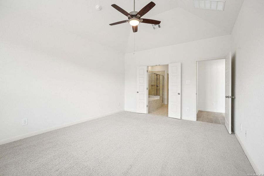 Spacious, unfurnished interior of a new home in Estancia Ranch - Classic Series, San Antonio (Image 42).