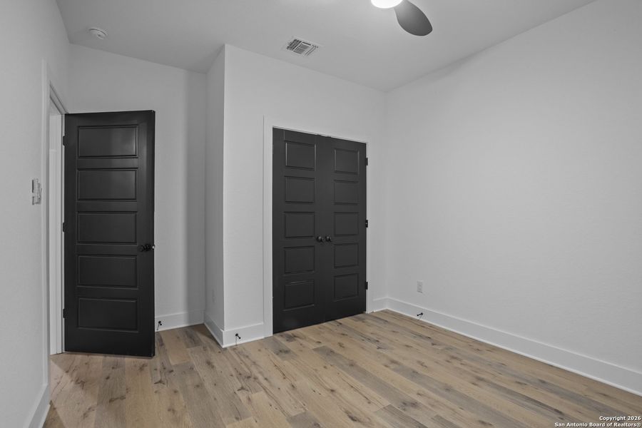 Spacious, unfurnished interior of a new home in , San Antonio (Image 42).