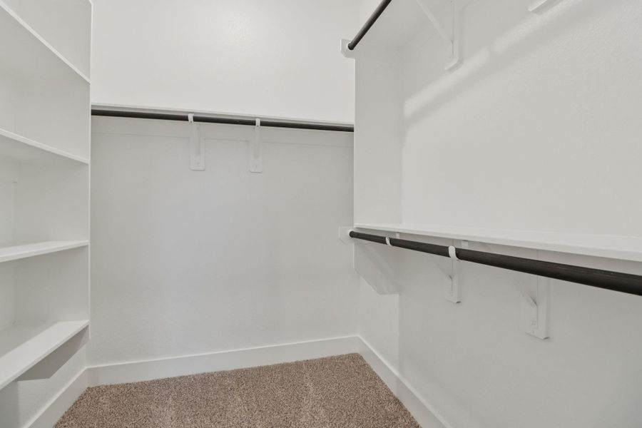Spacious, unfurnished interior of a new home in Kresston 50's, Montgomery (Image 22).