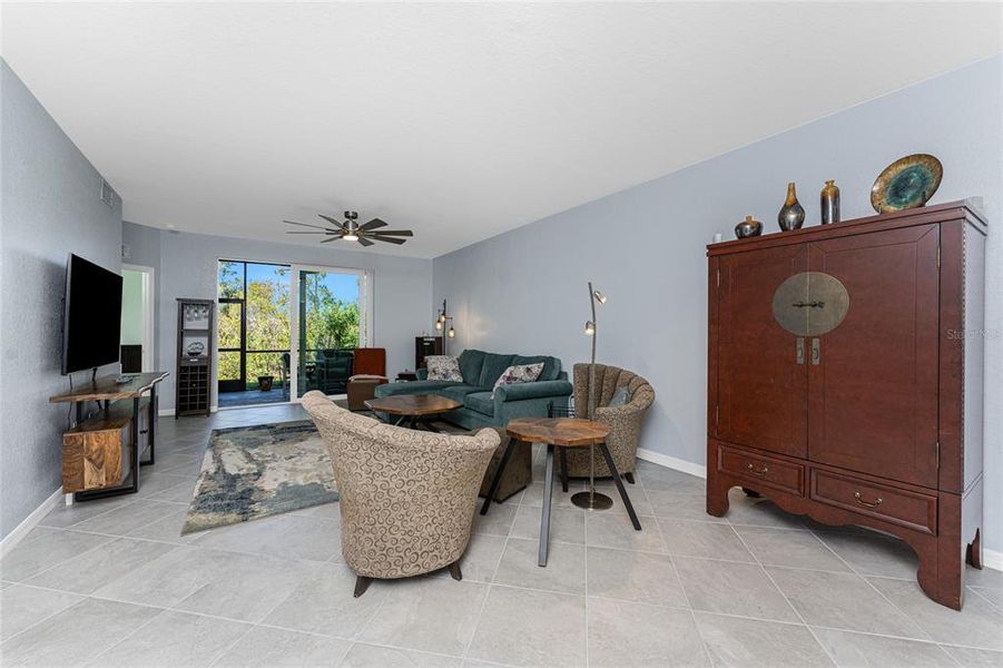 Furnished interior view inside a new home in Heritage Landing: Veranda Condominiums, Punta Gorda (Image 17).